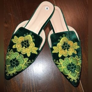 NEW! Green and Gold Floral Velvet Mule Slides Size 11